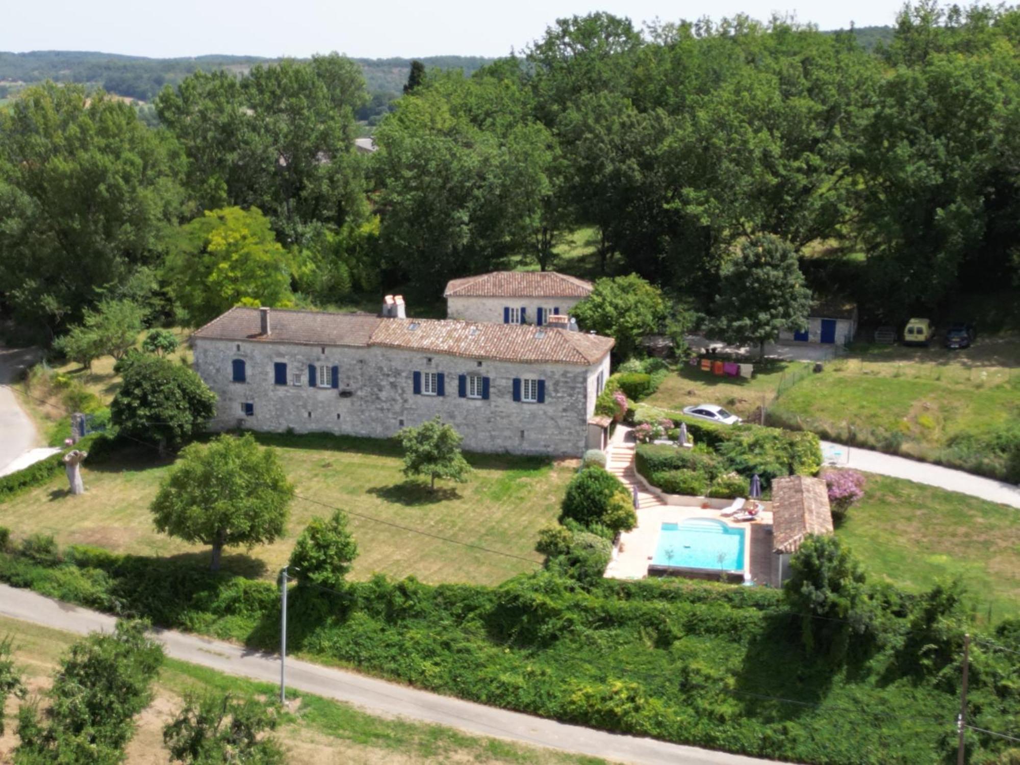 Appartement Bergerie Le Vieux Manoir à Valeilles Extérieur photo