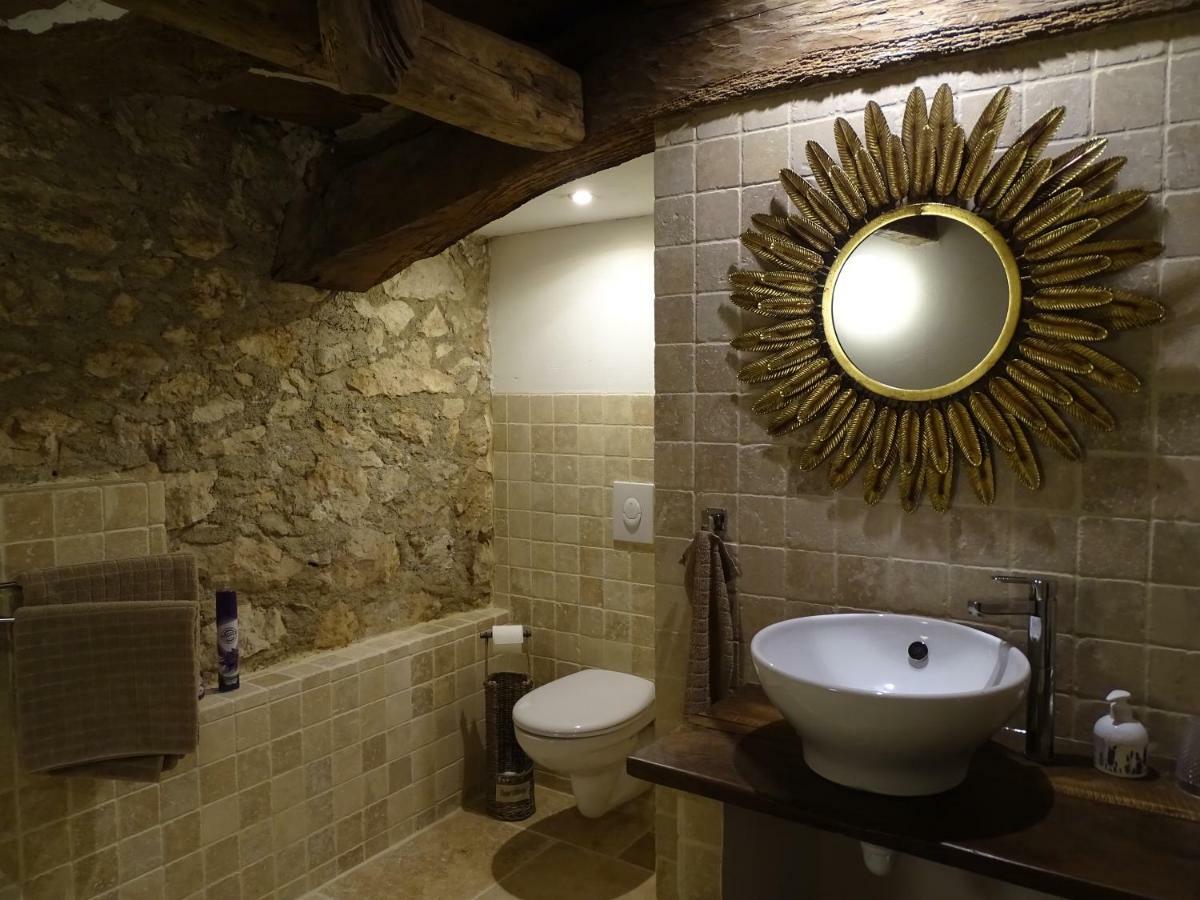 Appartement Bergerie Le Vieux Manoir à Valeilles Extérieur photo