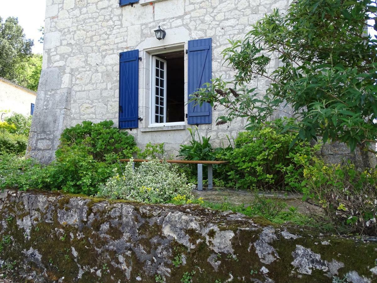 Appartement Bergerie Le Vieux Manoir à Valeilles Extérieur photo